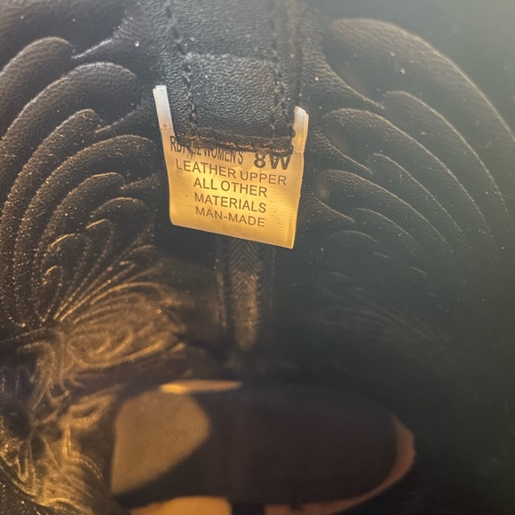 Black western cowgirl boots with heart chain harness details - Picture 10 of 12